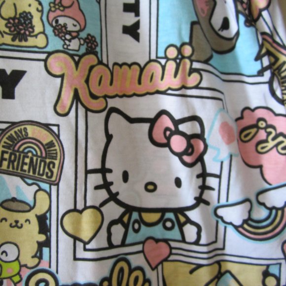 Hello Kitty & Friends Sanrio Women 2X T-shirt - Picture 5 of 7